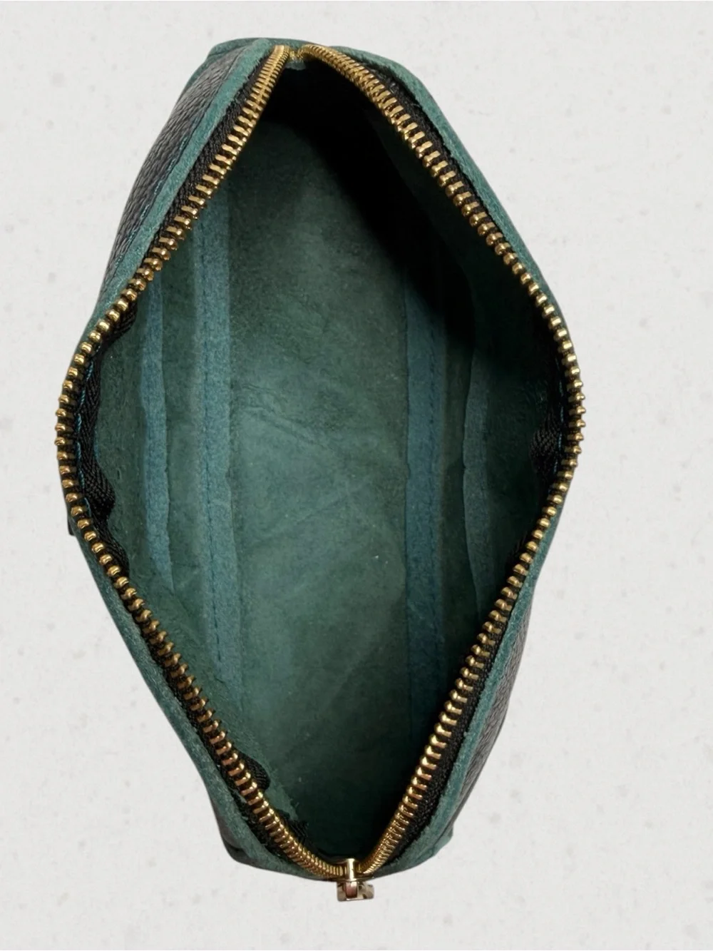 Portland Leather Artisan Bag in Lagoon